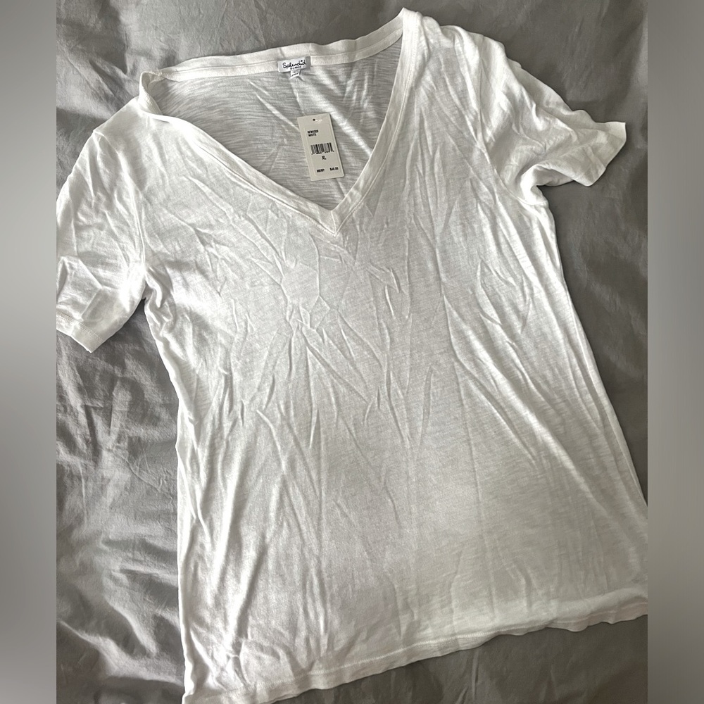 Splendid Everly white v neck t-shirt XL